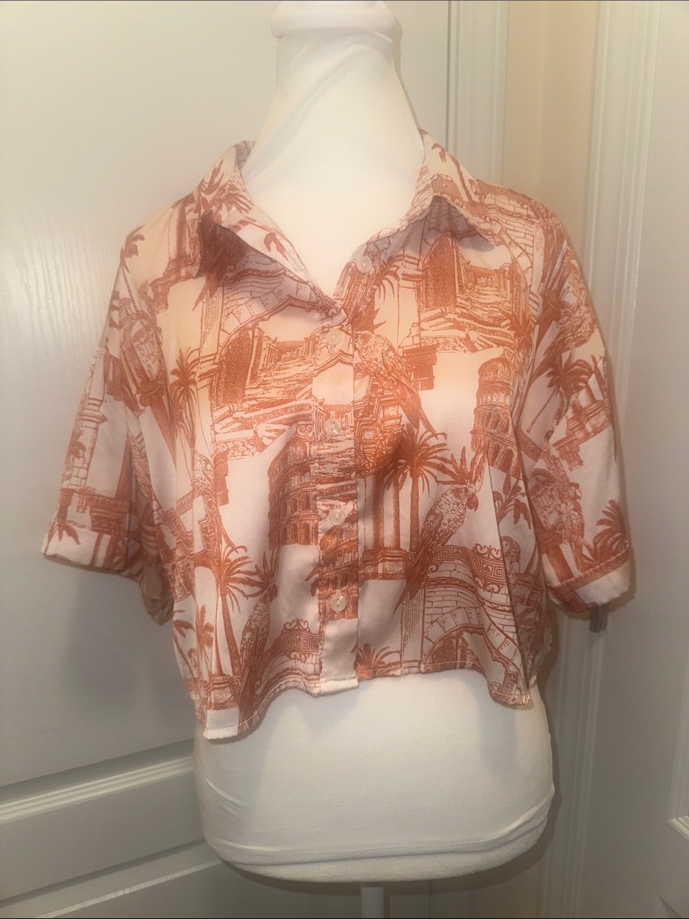 Forever 21 Rust Printed Short-Sleeve Button-Up Top - Women’s Size M